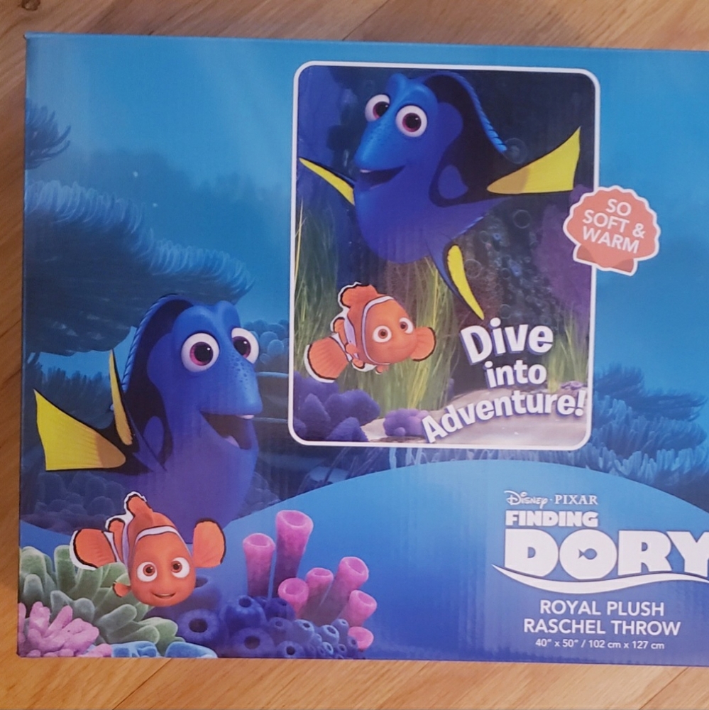 FINDING DORY BLANKET